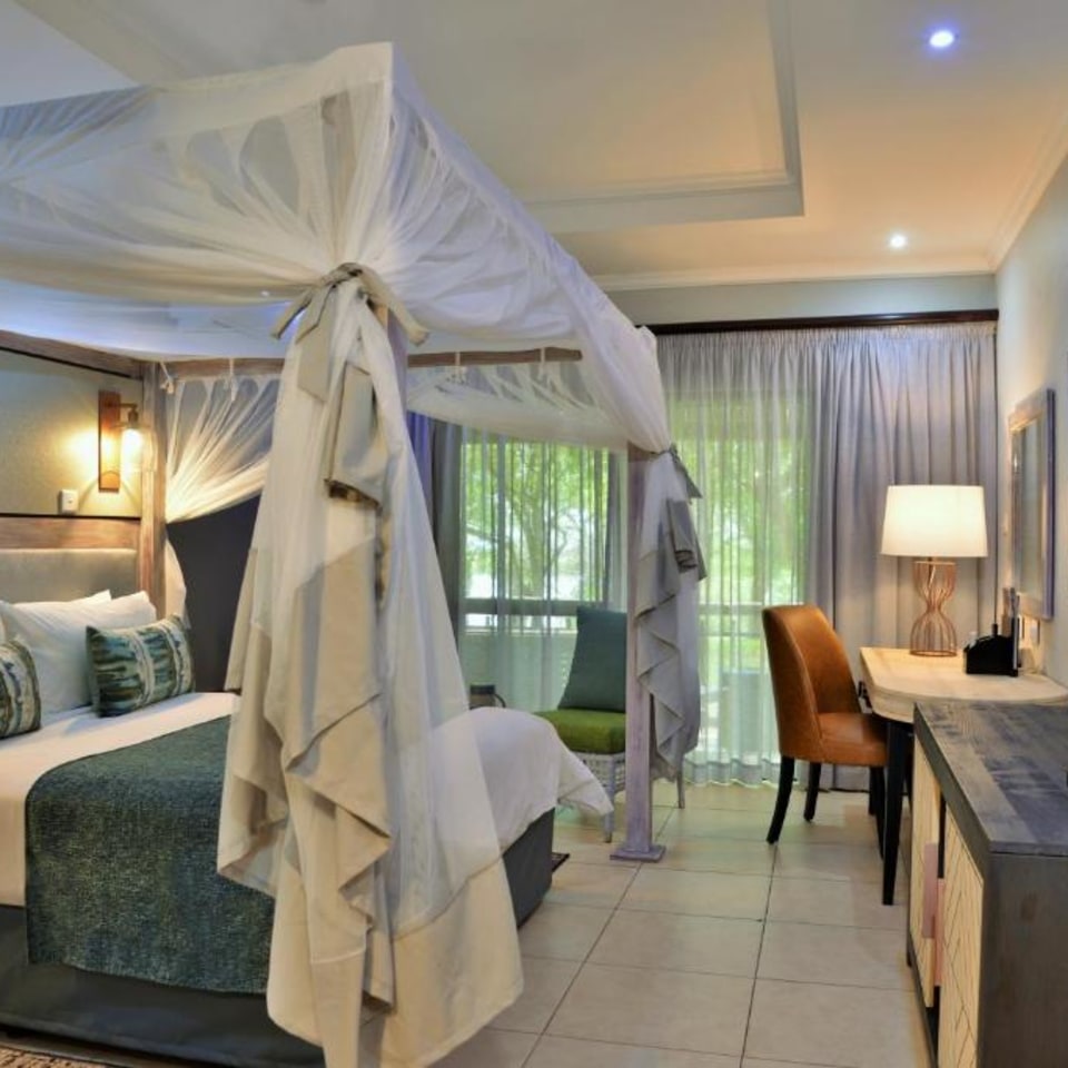 Cresta Mowana Lodge